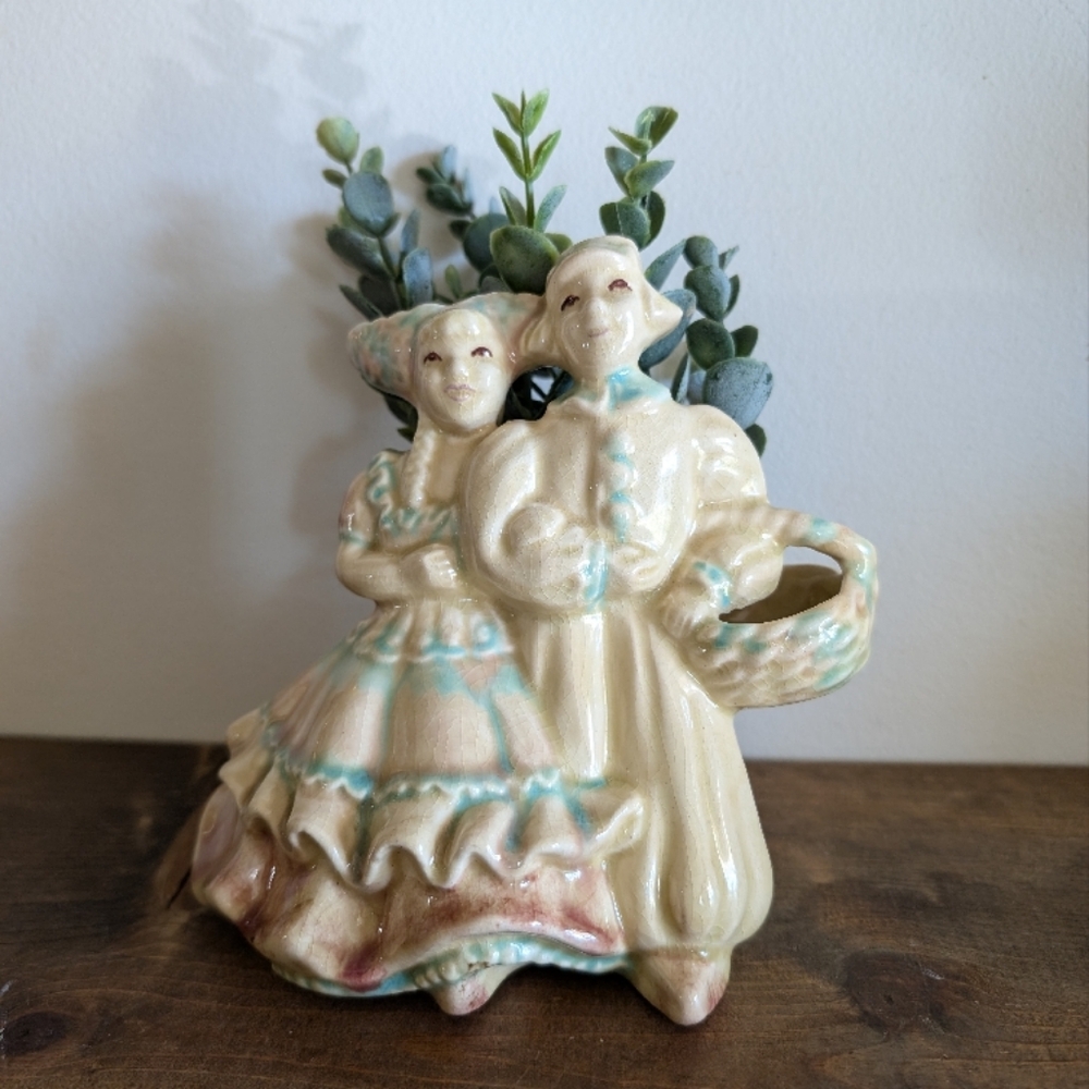 Vintage Ceramic Dutch Couple Planter Pink Blue Cream Cottagecore Victorian Farm